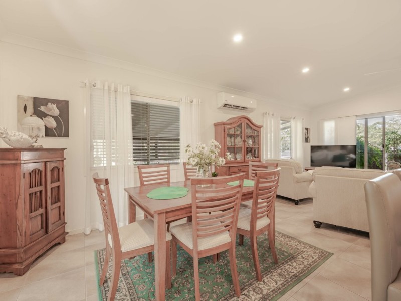 5 SATURN STREET, Russell Island QLD 4184