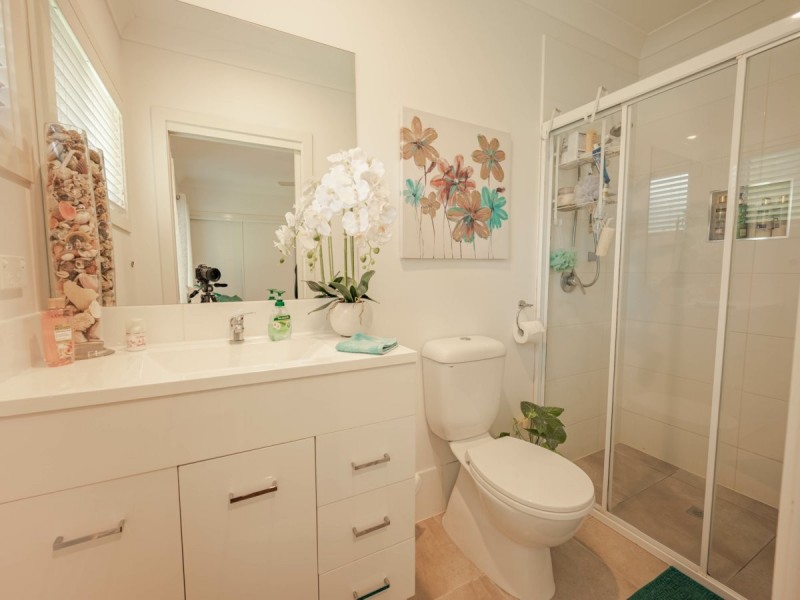 5 SATURN STREET, Russell Island QLD 4184
