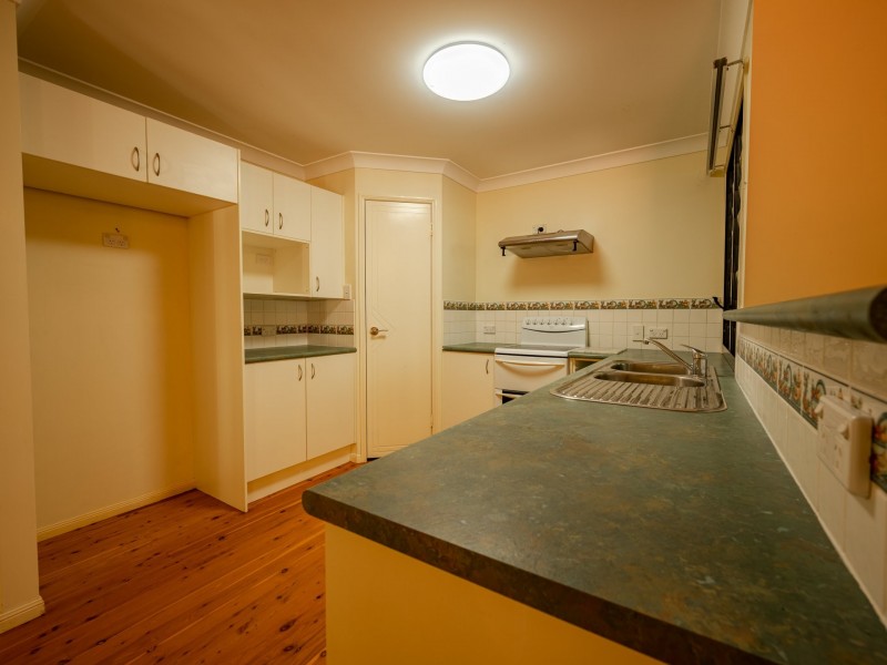15 Borrows Street, Russell Island QLD 4184