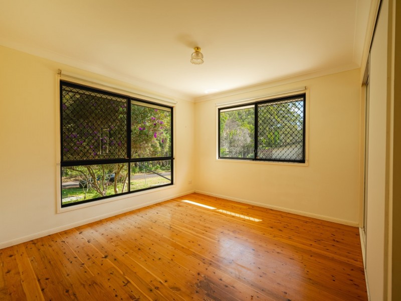 15 Borrows Street, Russell Island QLD 4184