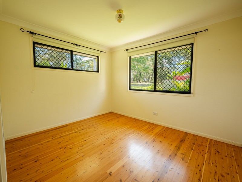 15 Borrows Street, Russell Island QLD 4184