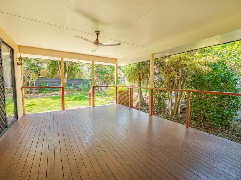 15 Borrows Street, Russell Island QLD 4184