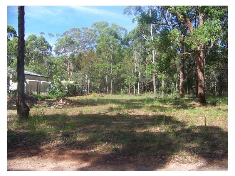 11 Martin Place, Russell Island QLD 4184