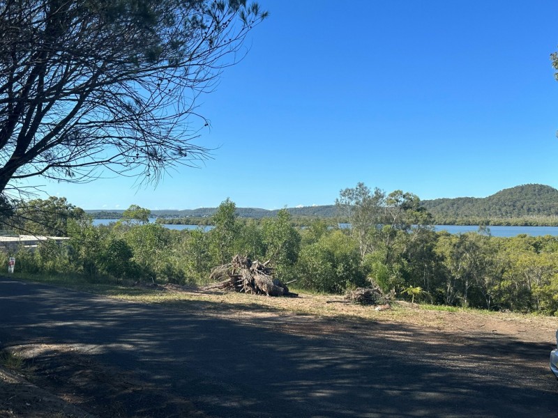 35 AQUAMARINE AVENUE, Russell Island QLD 4184