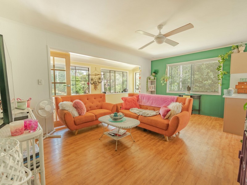 21 Bamboo Road, Russell Island QLD 4184