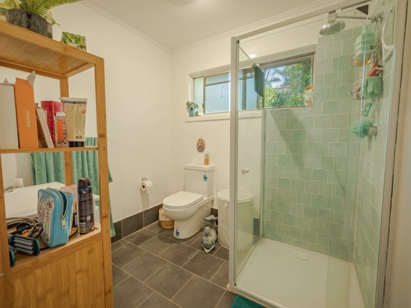 21 Bamboo Road, Russell Island QLD 4184