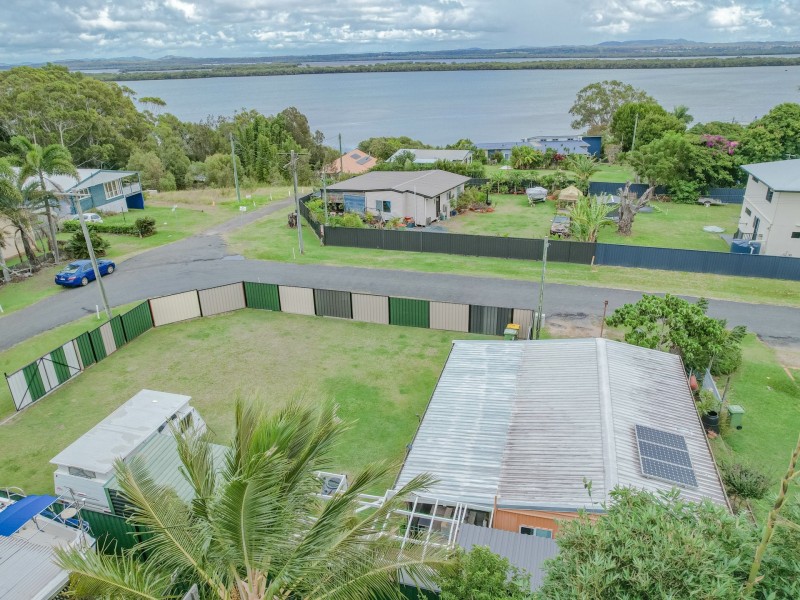 17 Panorama Ave, Russell Island QLD 4184