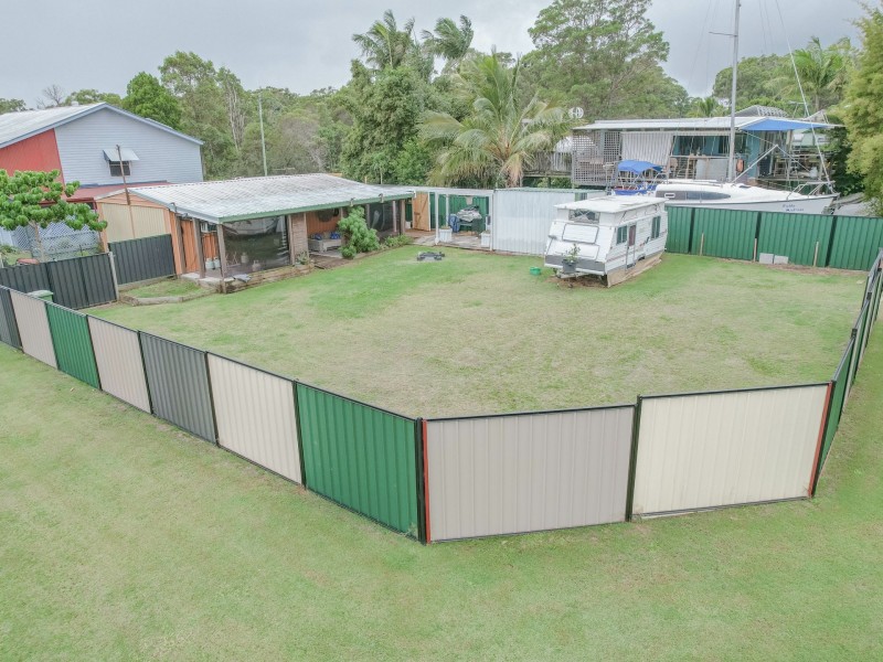 17 Panorama Ave, Russell Island QLD 4184