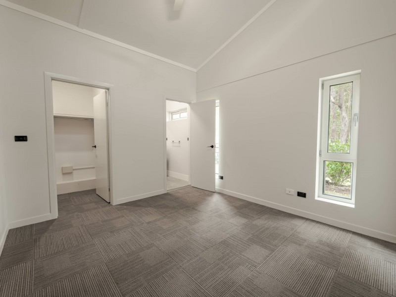 5 Angorra Street, Russell Island QLD 4184