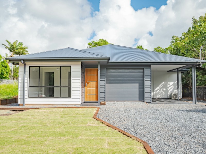 25 Illagona St, Russell Island QLD 4184