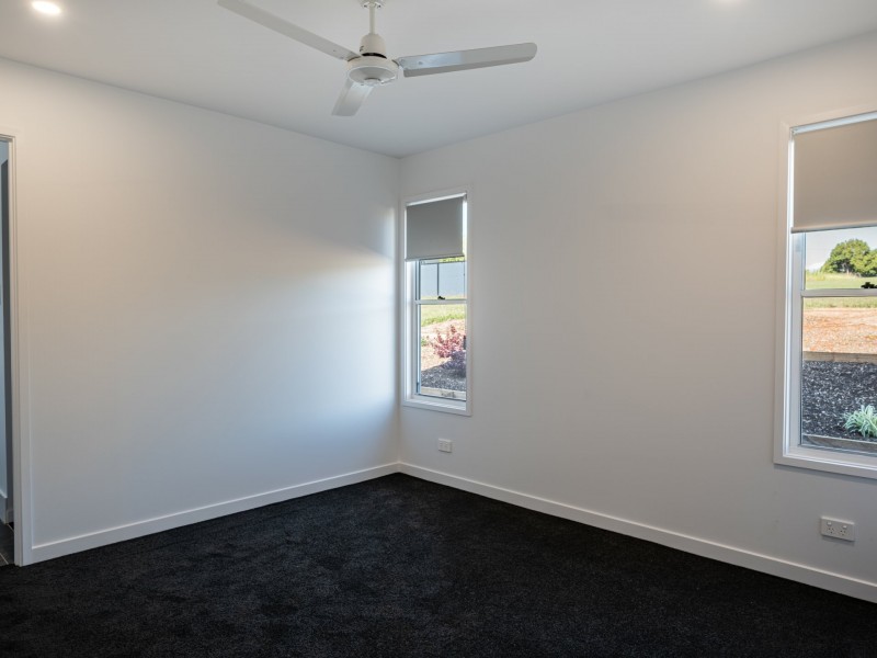 13 Vista Street, Russell Island QLD 4184