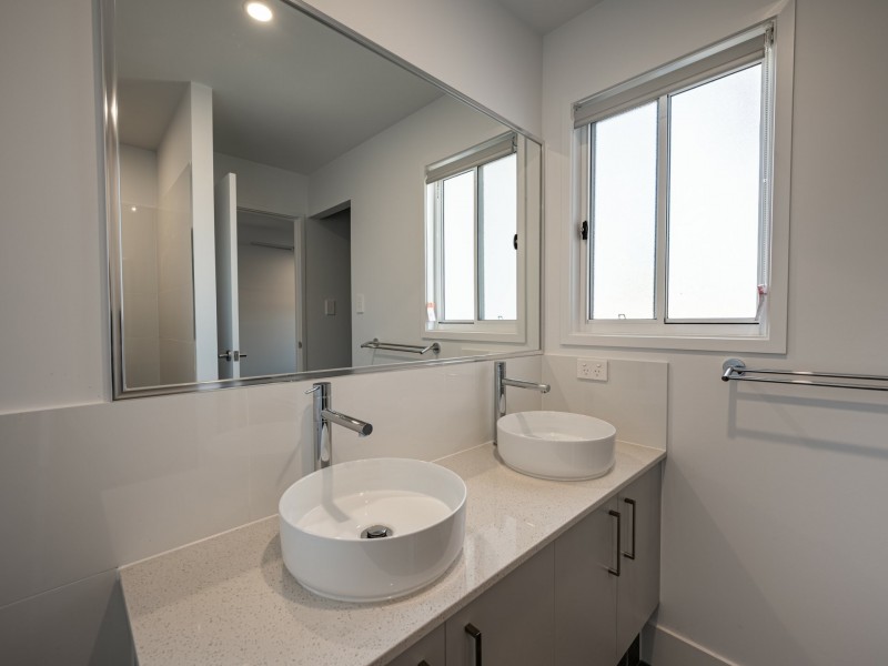 13 Vista Street, Russell Island QLD 4184