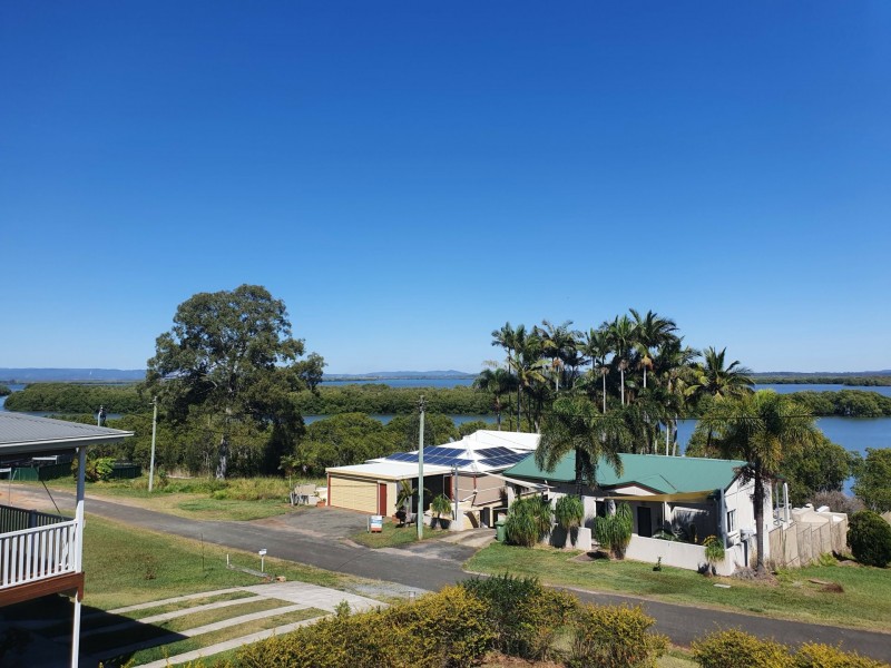28 Gilcrest Road, Russell Island QLD 4184