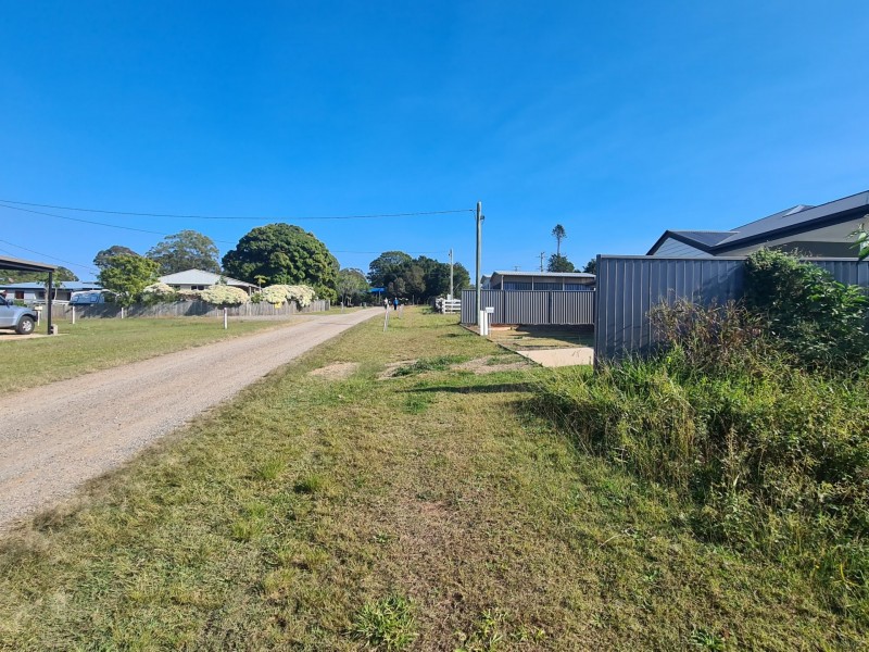 11 Norfolk St, Russell Island QLD 4184