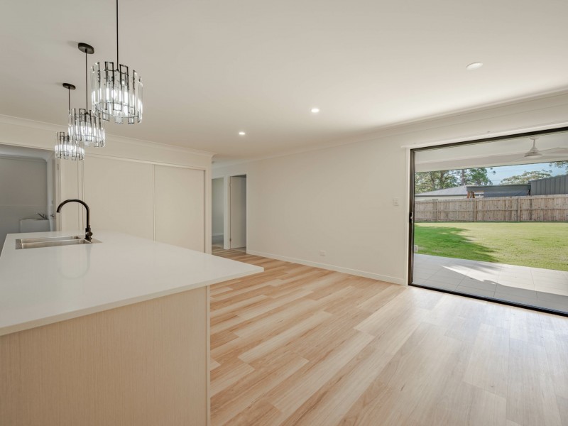 31 Harvey Street, Russell Island QLD 4184