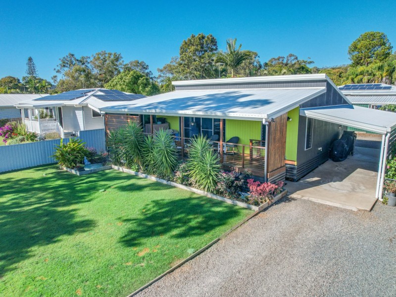 18 Reading Street, Russell Island QLD 4184
