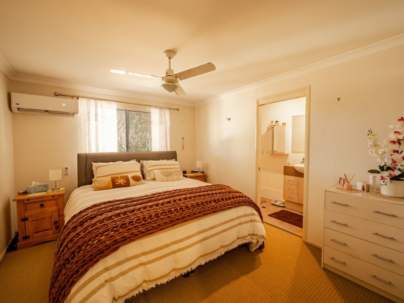 220 Centre Road, Russell Island QLD 4184
