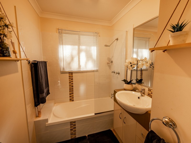220 Centre Road, Russell Island QLD 4184