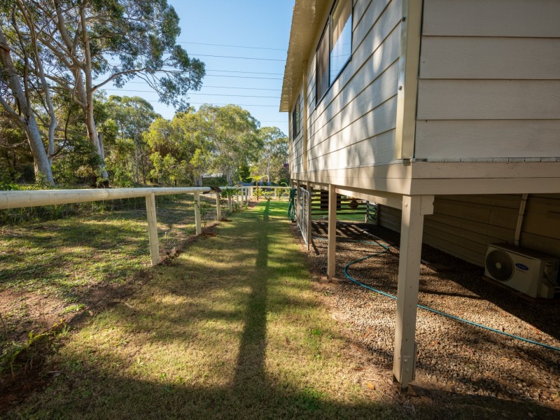 220 Centre Road, Russell Island QLD 4184