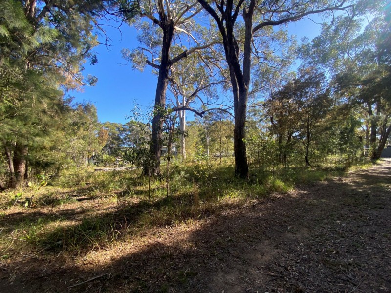 4 JEWEL STREET, Russell Island QLD 4184