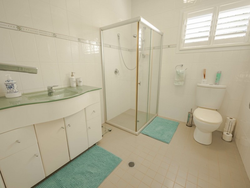 9 Aquarius Road, Russell Island QLD 4184