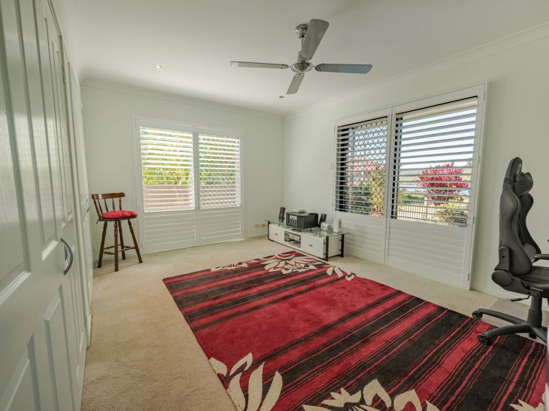 9 Aquarius Road, Russell Island QLD 4184