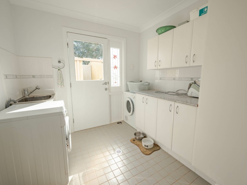 9 Aquarius Road, Russell Island QLD 4184