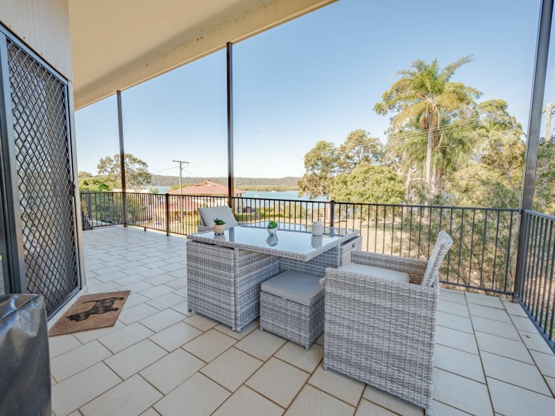 9 Aquarius Road, Russell Island QLD 4184