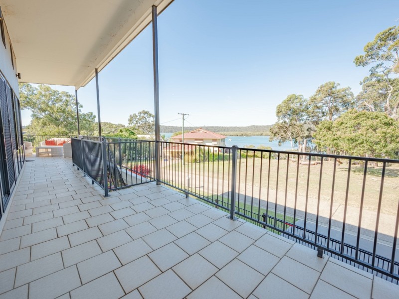 9 Aquarius Road, Russell Island QLD 4184