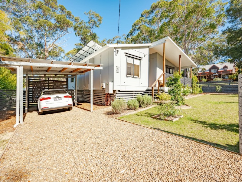 8 Sabot Street, Russell Island QLD 4184