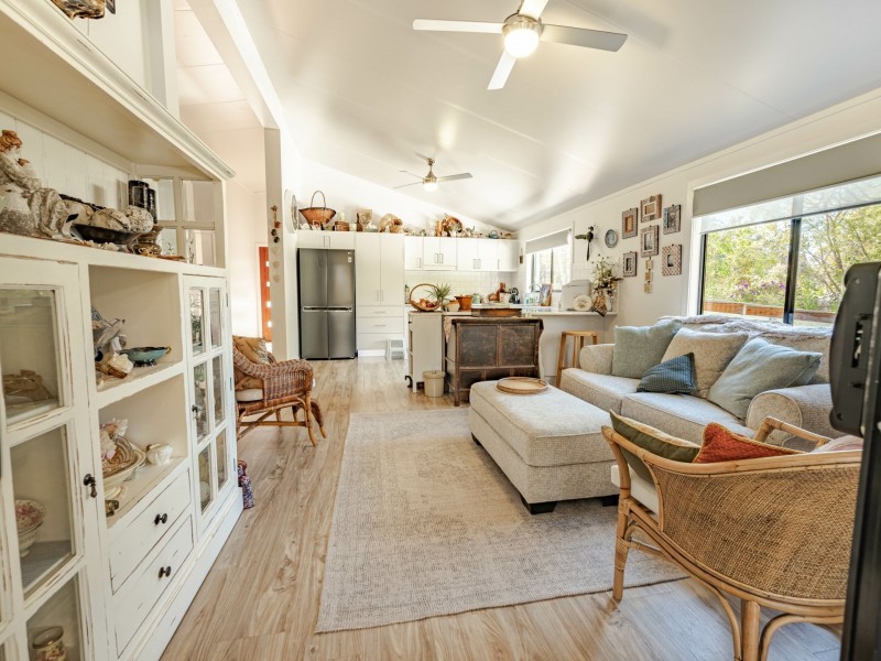 8 Sabot Street, Russell Island QLD 4184