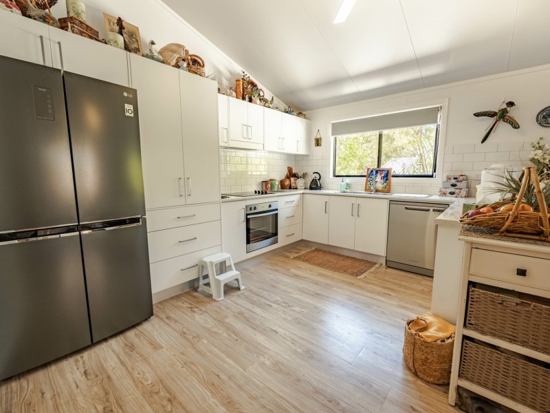 8 Sabot Street, Russell Island QLD 4184