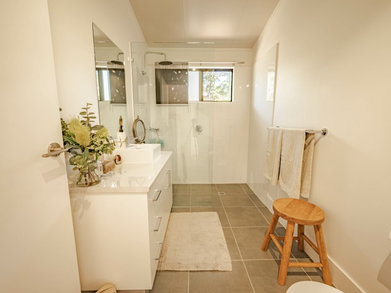 8 Sabot Street, Russell Island QLD 4184