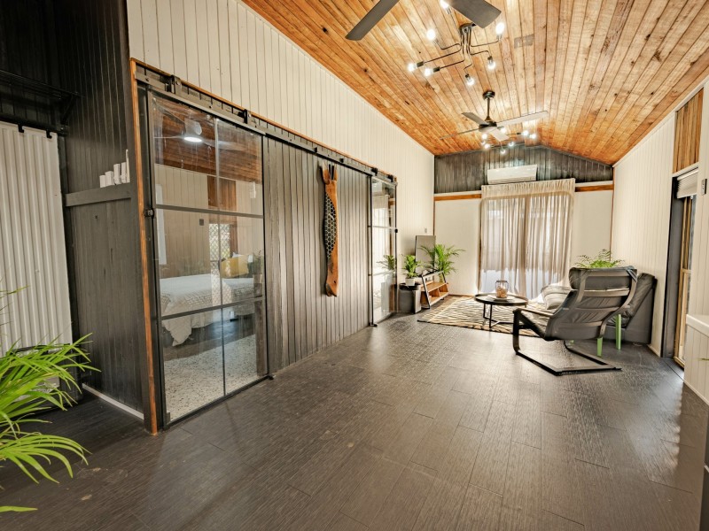 34 LITTLE COVE ROAD, Russell Island QLD 4184