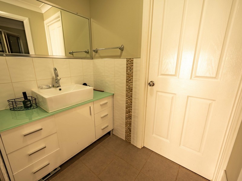 48-50 Kings Road, Russell Island QLD 4184