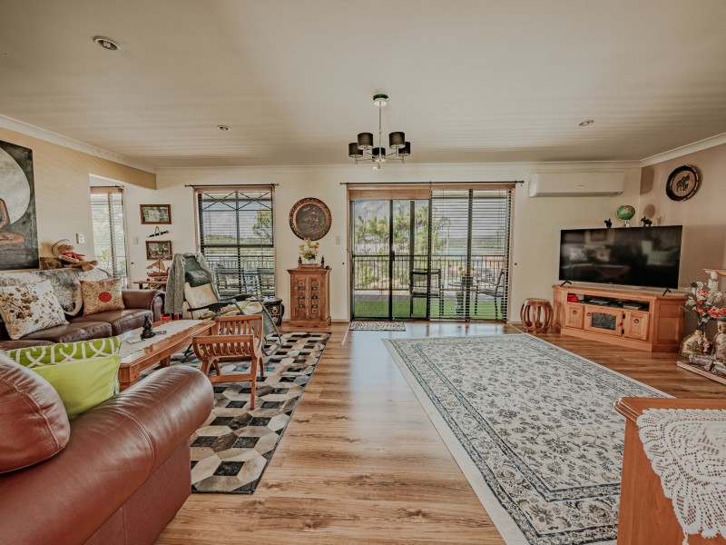 23 SCHOONER STREET, Russell Island QLD 4184
