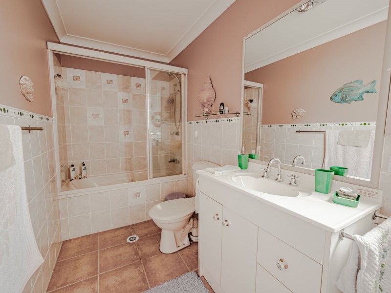 23 SCHOONER STREET, Russell Island QLD 4184