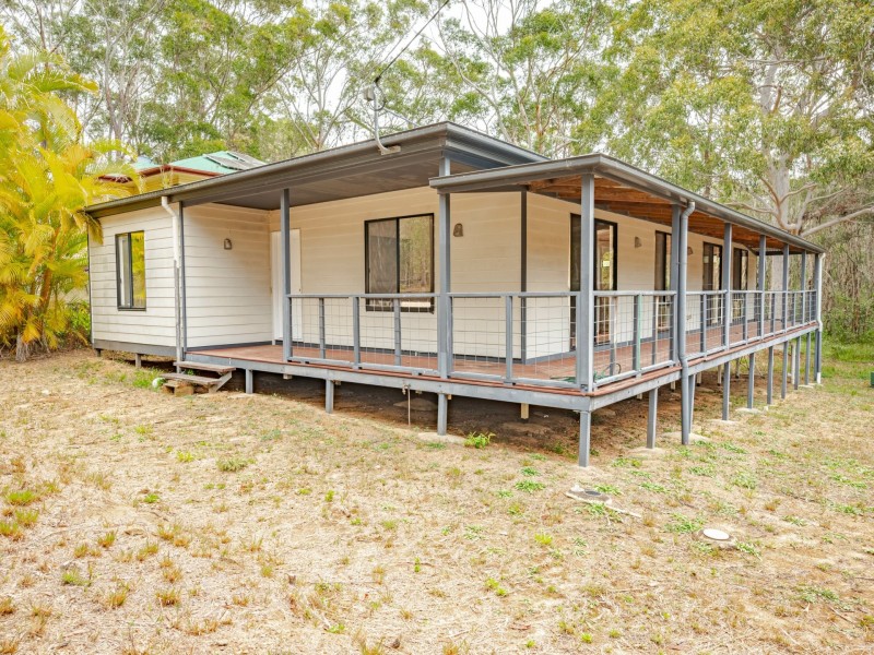 30 rampart drive, Russell Island QLD 4184