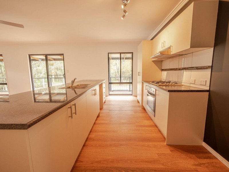 30 rampart drive, Russell Island QLD 4184