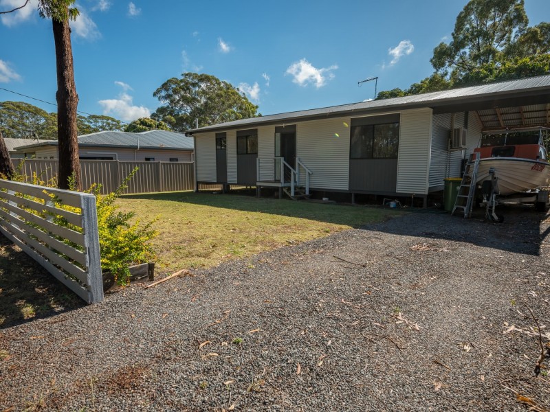 11 Pia Street, Russell Island QLD 4184