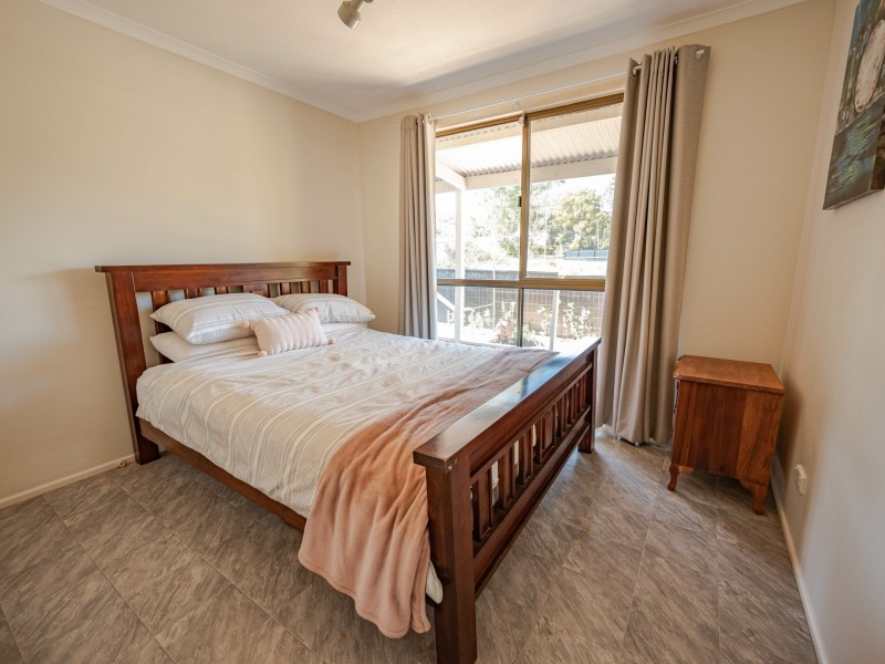 108 KINGS ROAD, Russell Island QLD 4184