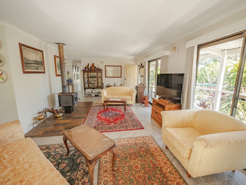 108 KINGS ROAD, Russell Island QLD 4184