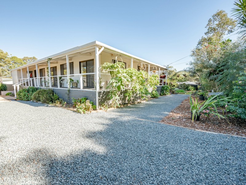 108 KINGS ROAD, Russell Island QLD 4184