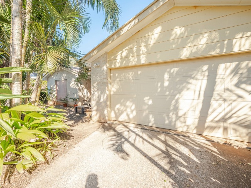 4 Aquarius Road, Russell Island QLD 4184