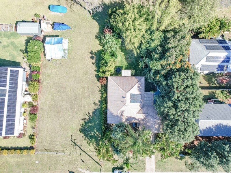 4 Aquarius Road, Russell Island QLD 4184