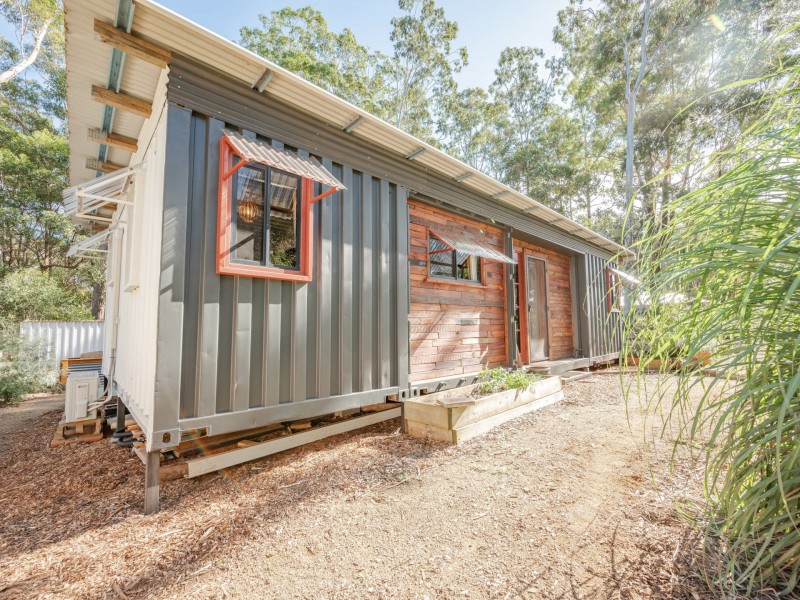 11 Darling Street, Russell Island QLD 4184