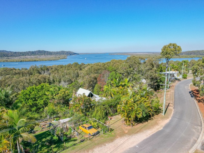 9 THE TOR WALK, Russell Island QLD 4184