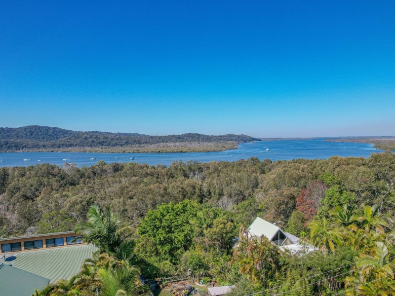 9 THE TOR WALK, Russell Island QLD 4184