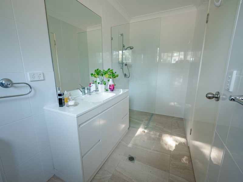 9 THE TOR WALK, Russell Island QLD 4184