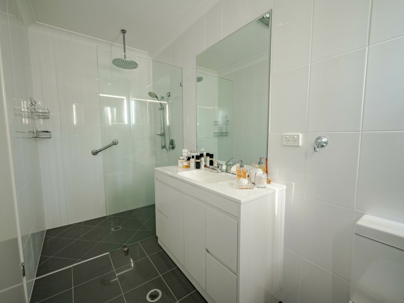 9 THE TOR WALK, Russell Island QLD 4184